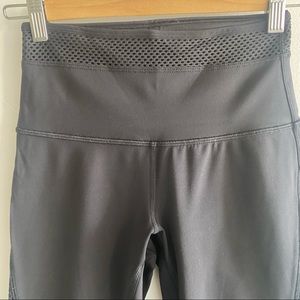 Lululemon black crop with side mesh
